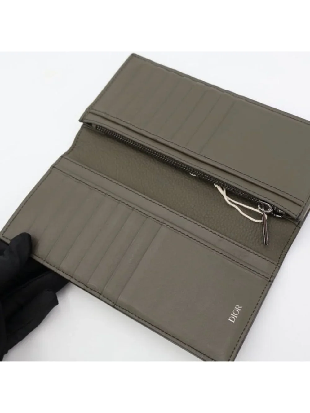 Christian Dior Vertical Long Wallet Beige Leather 2 cdi